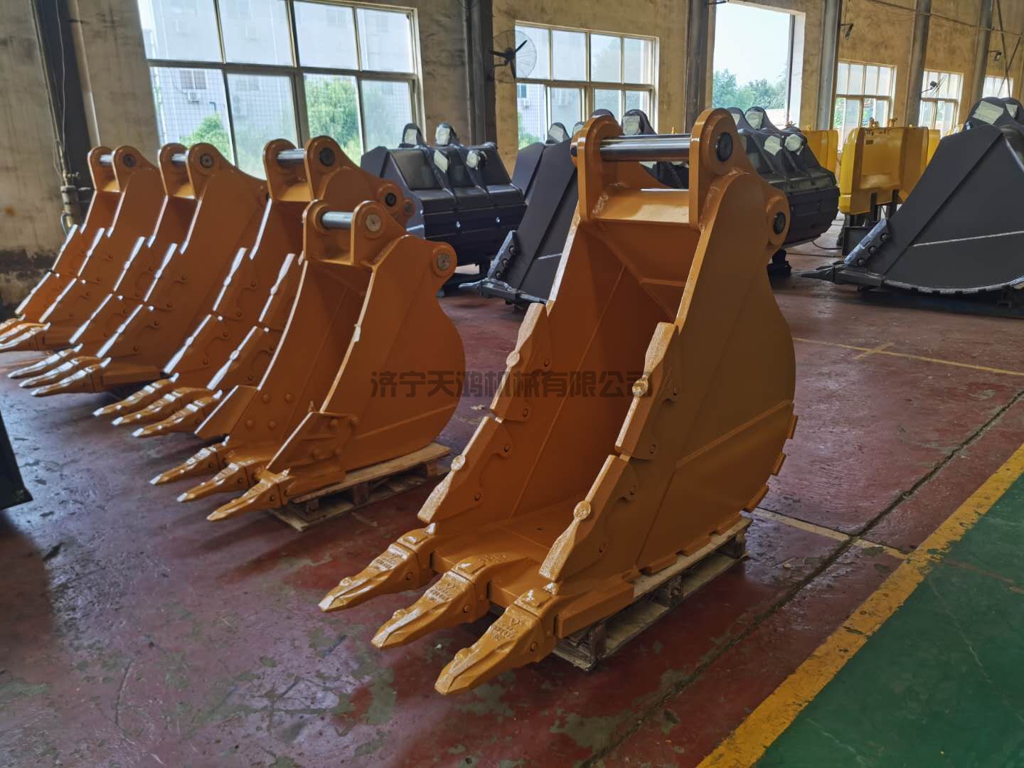 CAT330-600mm重載巖石斗，溝斗